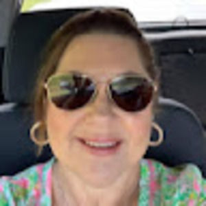 Meet your Posher, Debbie